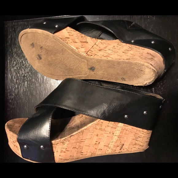 Reduced 🌸Rampage Wedges with Cork Heels are worn. - Picture 6 of 6